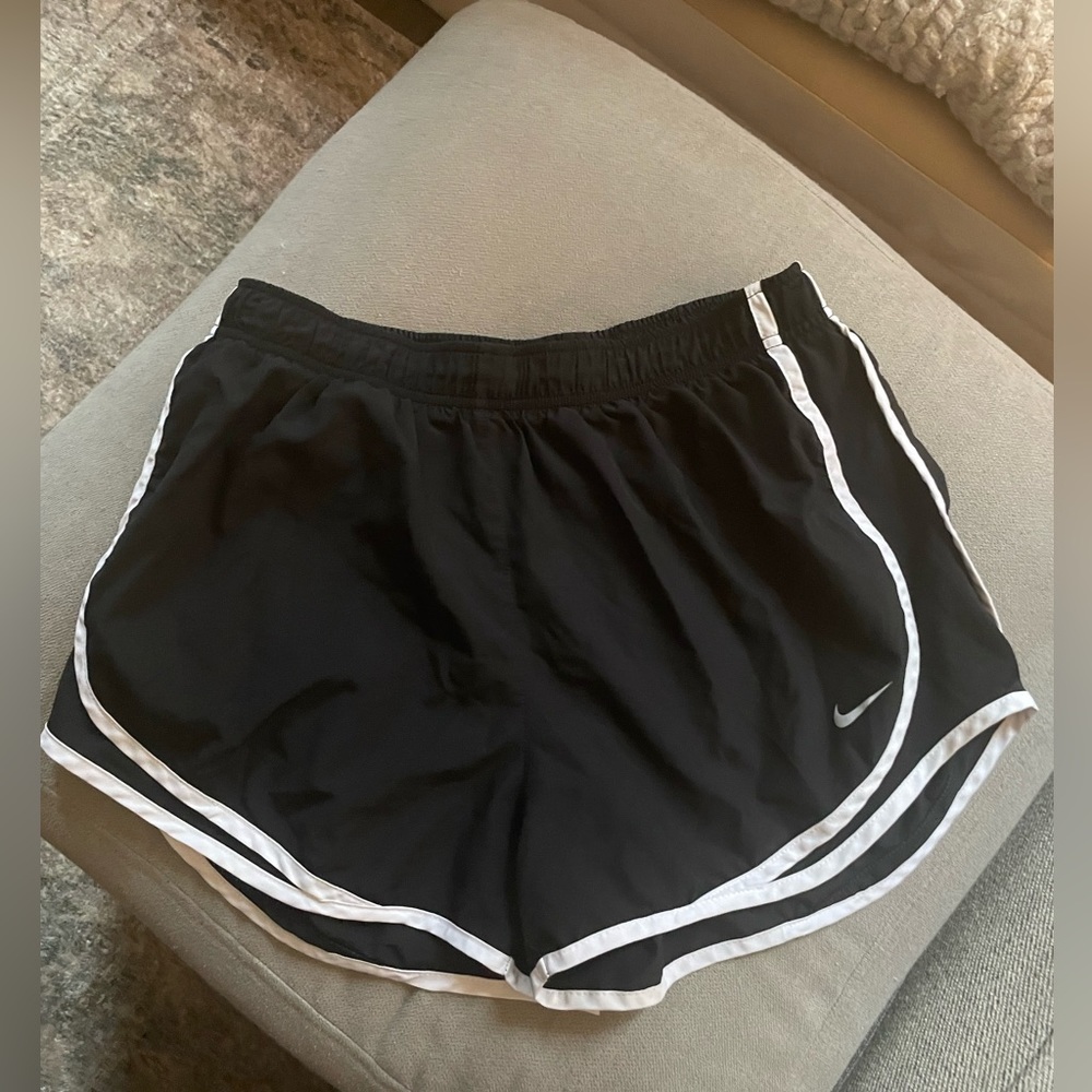 Nike dri-fit shorts size large, excellent condition